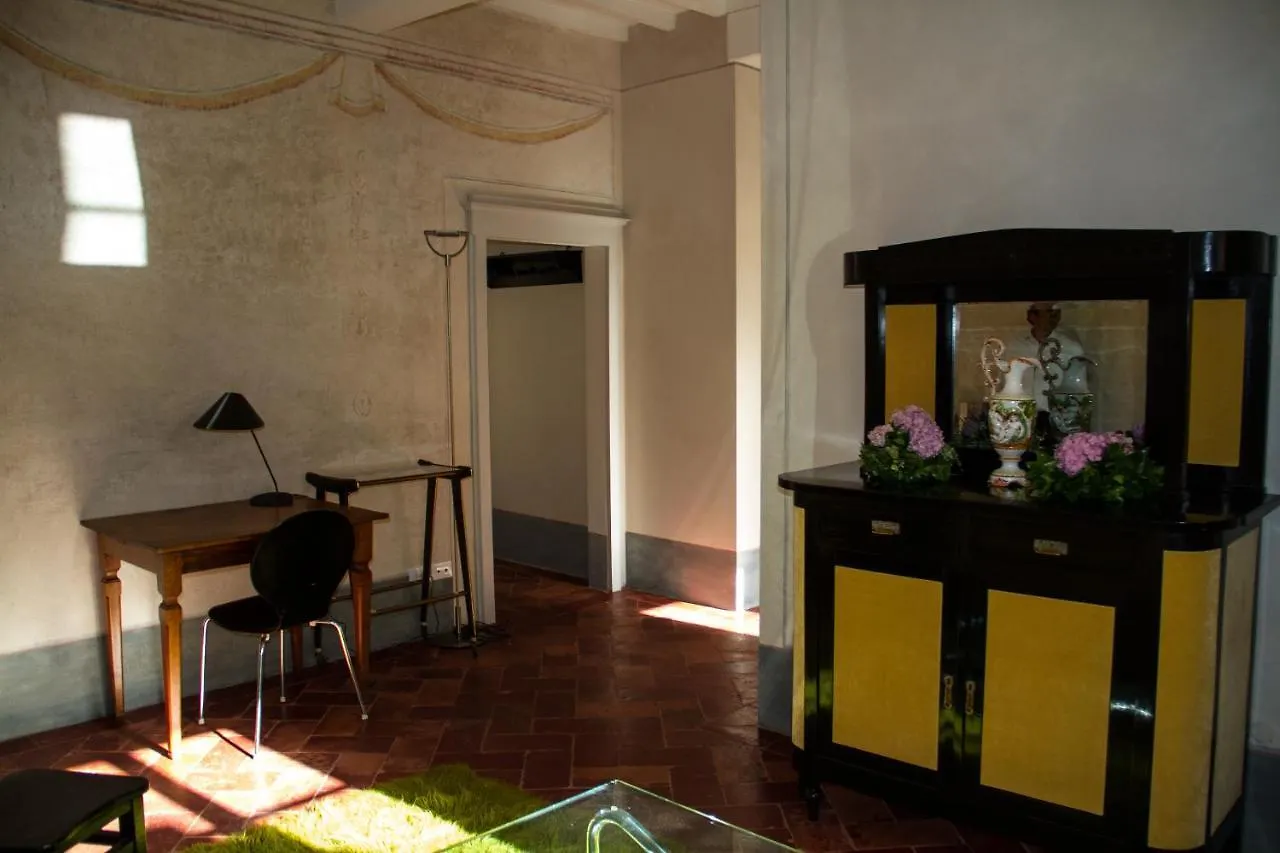 Decumano 2 Charme Apartments Arezzo 0*,  Italia
